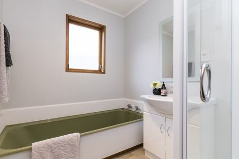 Photo of property in 30 Gaya Grove, Ngaio, Wellington, 6035