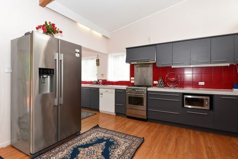 Photo of property in 5 Mcinnes Place, Queenwood, Hamilton, 3210