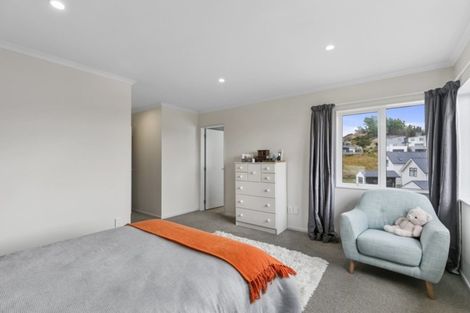 Photo of property in 7 Epic Way, Newlands, Wellington, 6037