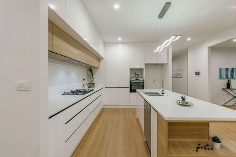 Photo of property in 10 Ahorangi Road, Silverdale, 0932