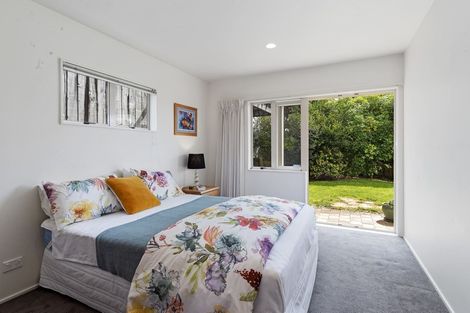 Photo of property in 1/93 Forrest Hill Road, Milford, Auckland, 0620