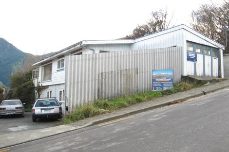 Photo of property in 26 Suburb Street, Queenstown, 9300