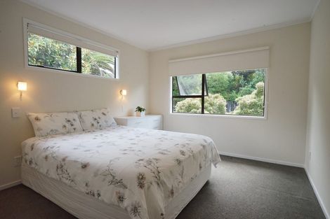 Photo of property in 17 Homewood Place, Chatswood, Auckland, 0626