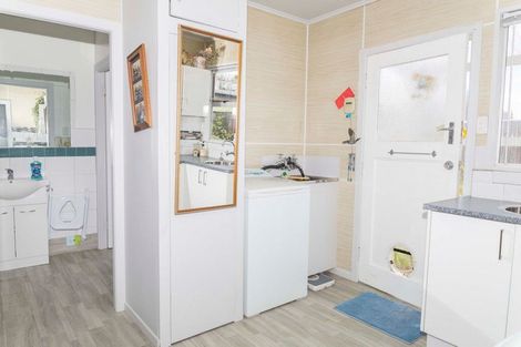 Photo of property in 4/222 High Street, Dannevirke, 4930