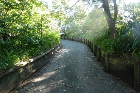 Photo of property in 13 Beach Valley Road, Piha, 0772