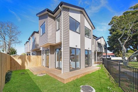 Photo of property in 3/32 Sunlands Drive, Manurewa, Auckland, 2102