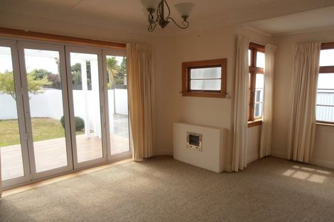 Photo of property in 25 Guy Avenue, Takaro, Palmerston North, 4410