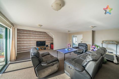 Photo of property in 285 Maungaraki Road, Maungaraki, Lower Hutt, 5010