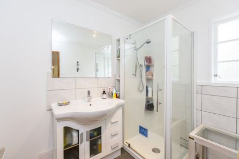 Photo of property in 19 Beryl Grove, Birchville, Upper Hutt, 5018