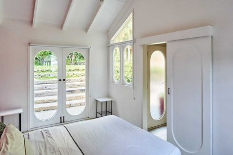 Photo of property in 30 Ferry Road, Days Bay, Lower Hutt, 5013