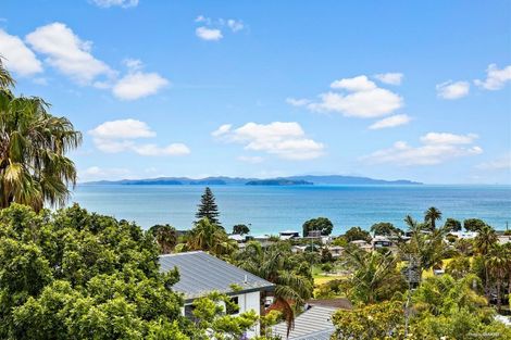 Photo of property in 83 William Bayes Place, Red Beach, 0932