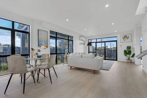 Photo of property in 14c York Road, Papatoetoe, Auckland, 2104
