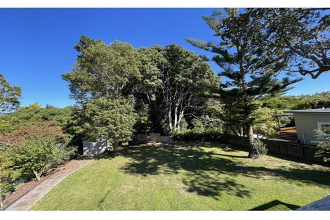 Photo of property in 4 Seaton Road, Murrays Bay, Auckland, 0630