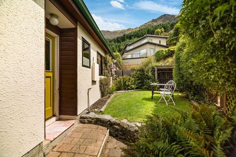 Photo of property in 1b Dart Place, Fernhill, Queenstown, 9300