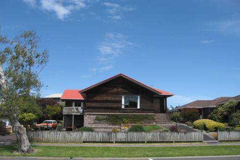 Photo of property in 3 Grey Street, College Estate, Whanganui, 4500