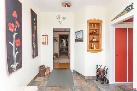 Photo of property in 3 Gordon Street, Dannevirke, 4930