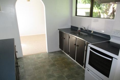 Photo of property in 4 Buckley Grove, Paraparaumu, 5032