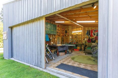 Photo of property in 7 Pye Place, Hot Water Beach, Whitianga, 3591