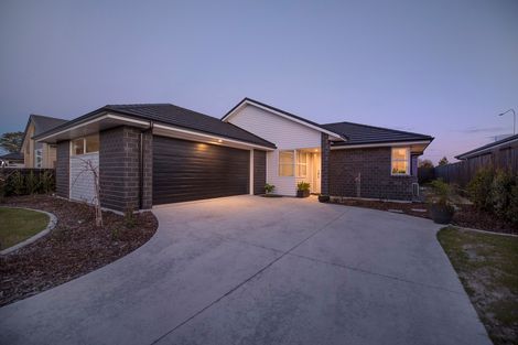 Photo of property in 7 Leet Crescent, Papamoa Beach, Papamoa, 3118