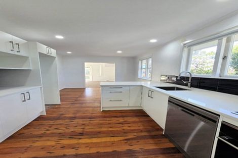 Photo of property in 74 Willerton Avenue, New Lynn, Auckland, 0600