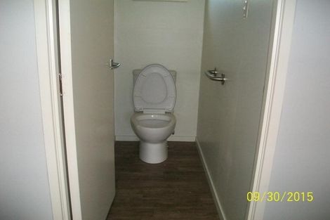 Photo of property in 21 Mawney Road, Henderson, Auckland, 0610