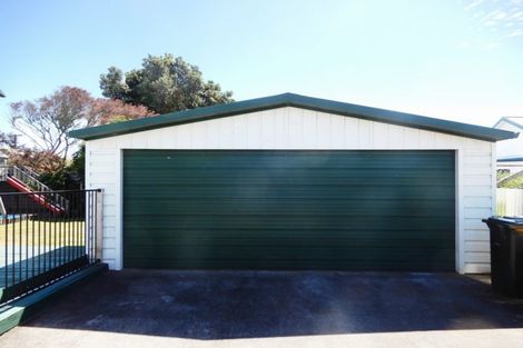 Photo of property in 29 Douglas Street, Hawera, 4610