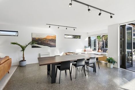 Photo of property in 14 Hardwicke Street, Sumner, Christchurch, 8081