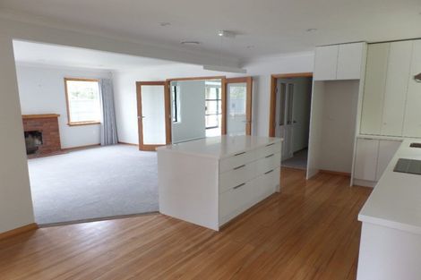 Photo of property in 517 Avonhead Road, Avonhead, Christchurch, 8042