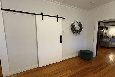 Photo of property in 35 Jordan Terrace, Lansdowne, Masterton, 5810