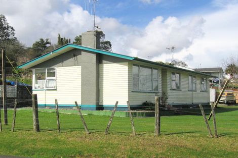 Photo of property in 35 Charles Street, Te Kamo, Whangarei, 0112