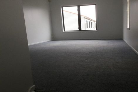 Photo of property in Tuscany Towers, 60/1 Ambrico Place, New Lynn, Auckland, 0600
