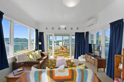 Photo of property in 22 Nelson Street, Foxton Beach, Foxton, 4815