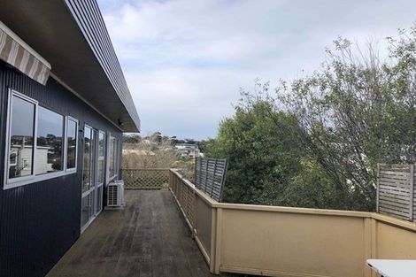 Photo of property in 28 Killarney Avenue, Torbay, Auckland, 0630