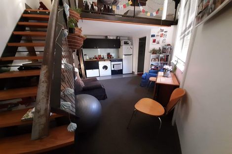 Photo of property in Urbane Apartments, 32/29 Webb Street, Mount Cook, Wellington, 6011