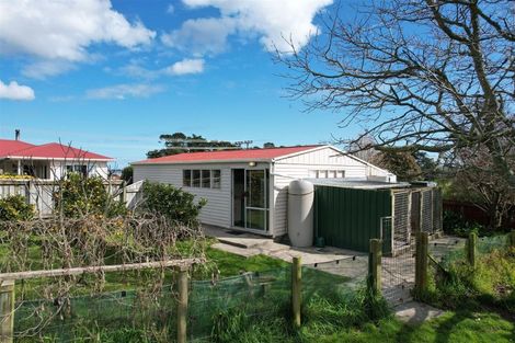 Photo of property in 286 Kawiu Road, Levin, 5510