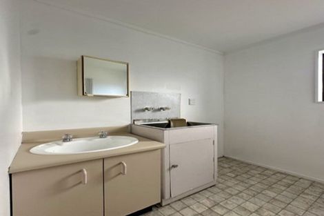 Photo of property in 396 Stokes Valley Road, Stokes Valley, Lower Hutt, 5019