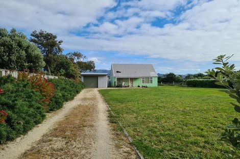 Photo of property in 95 Lake Ferry Road, Lake Ferry, Featherston, 5772