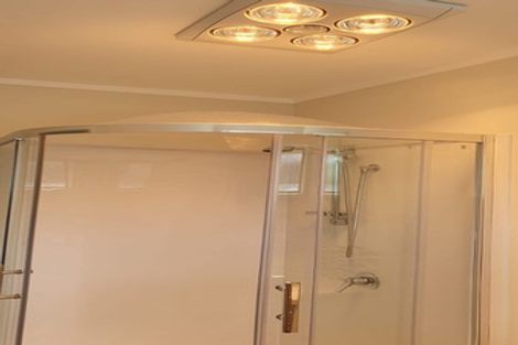 Photo of property in 1/8 Gibson Road, Tuakau, 2121