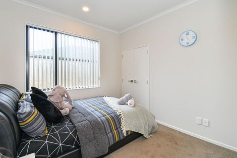 Photo of property in 15 Huahua Crescent, Papakura, 2110