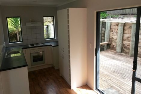 Photo of property in 16 Landow Place, Henderson, Auckland, 0612