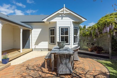 Photo of property in 25 Mission Road, Greenmeadows, Napier, 4112