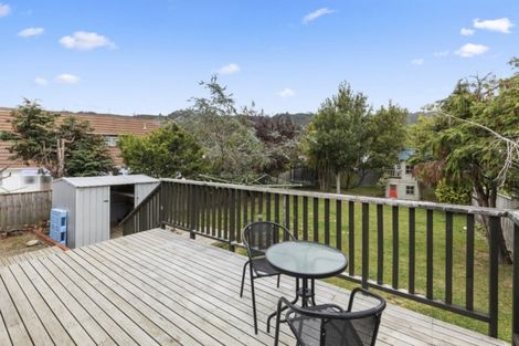 Photo of property in 5 Kopara Grove, Stokes Valley, Lower Hutt, 5019