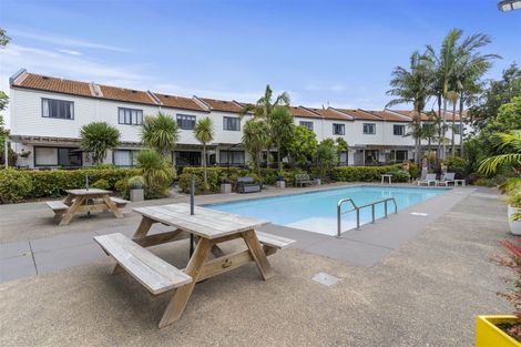 Photo of property in 39/21 Armoy Drive, East Tamaki, Auckland, 2016