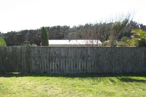 Photo of property in 44 Koputara Road, Himatangi Beach, Foxton, 4891