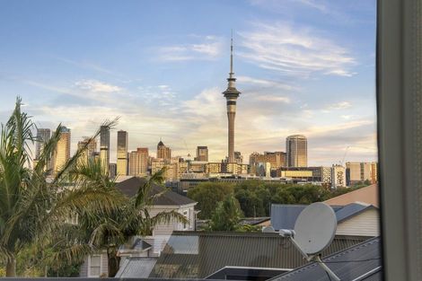 Photo of property in 5g Harbour Street, Saint Marys Bay, Auckland, 1011