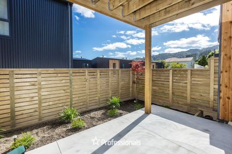 Photo of property in 31/33 Raukawa Street, Stokes Valley, Lower Hutt, 5019
