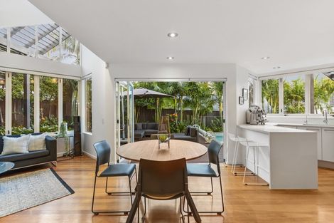 Photo of property in 42a Livingstone Street, Westmere, Auckland, 1022