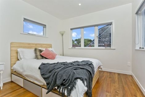 Photo of property in 1/58 Hillcrest Avenue, Hillcrest, Auckland, 0627