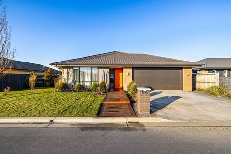 Photo of property in 5 Catchpole Place, Woodend, 7610