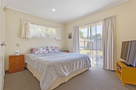 Photo of property in 69a Vincent Street, Howick, Auckland, 2014
